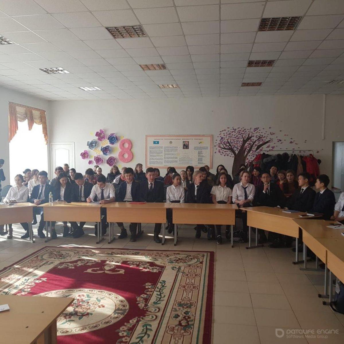 Учащиеся школы принимали участие в районном форуме клуба "Адал &#1200;рпа&#1179;"
