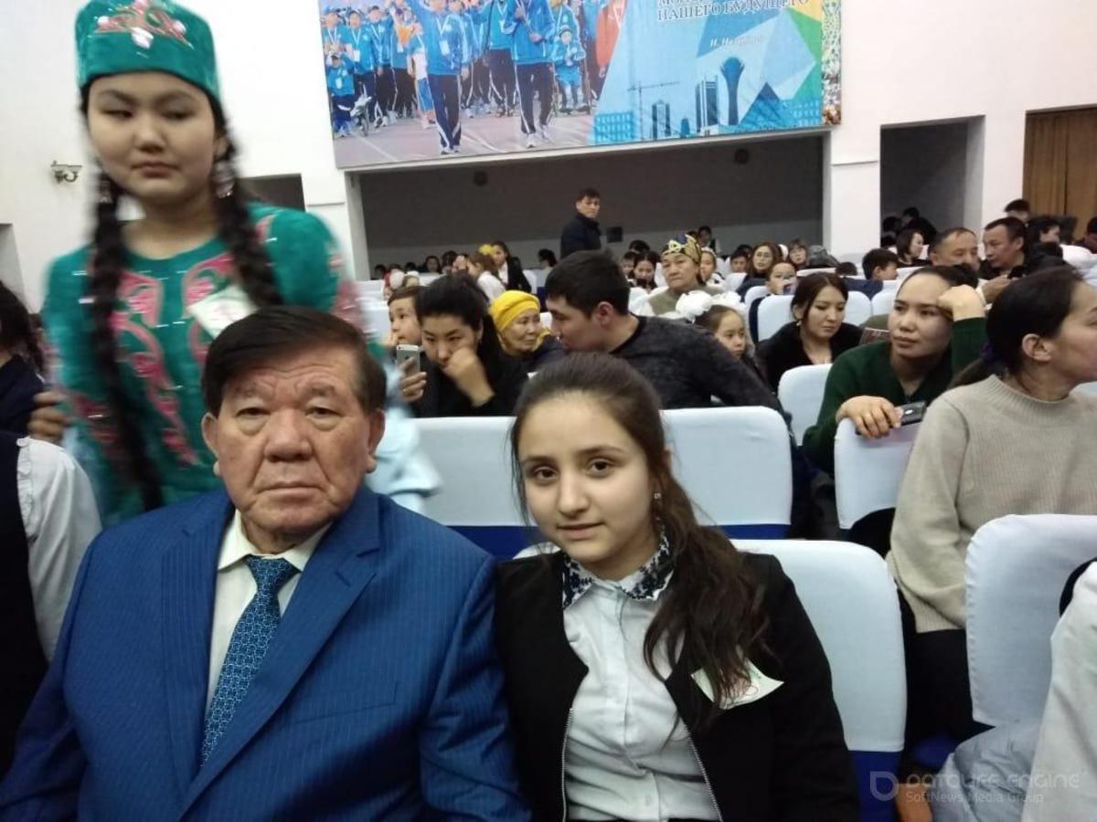 Үшінші Республикалық Мұхтар Шаханов оқуларына қатысып 1 орынға 5 "В" сынып оқушысы Асланова Лале ие болды.