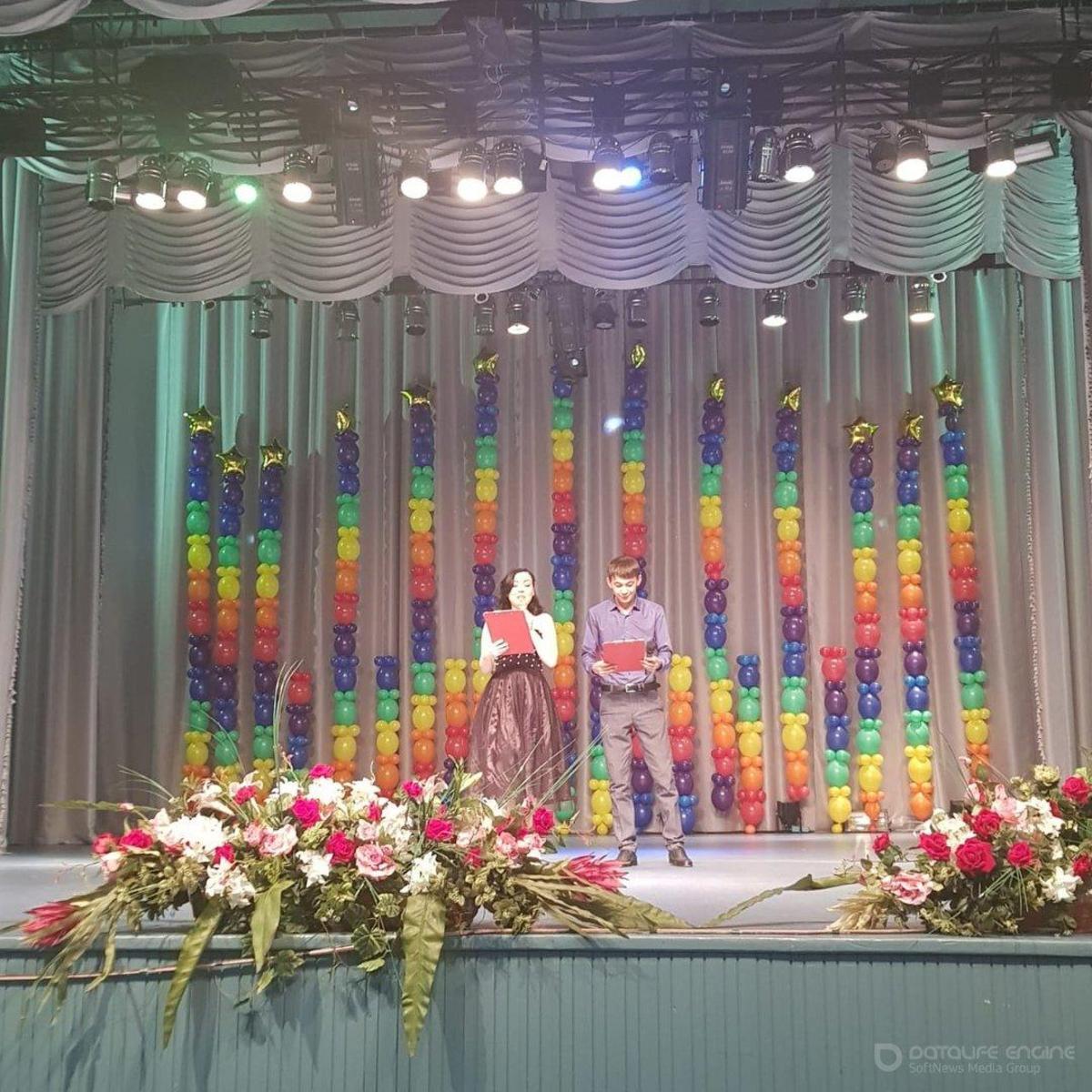 Қалалық музыка пәні мұғалімдері арасында өткен "Ең дарынды ұстаз" атты ән байқауында 2-ші орын иеленгені үшін Валиева Эльбина Басатовна марапатталды