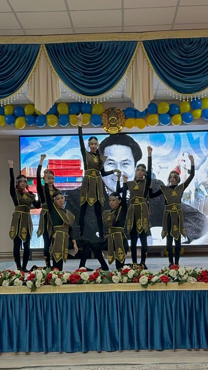 М. Мақатаевтың 94 жылдығына арналған аудандық оқырмандар байқауы / Районный конкурс чтецов в честь 94-летия М.Макатаева