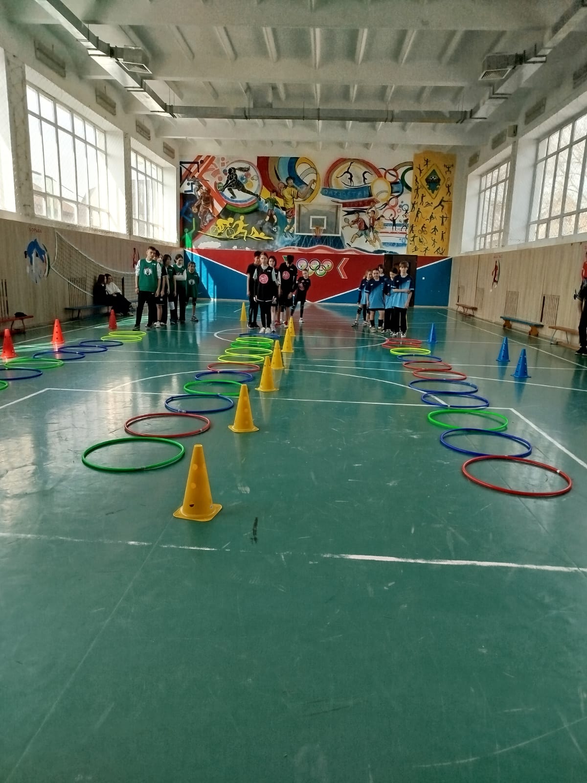 7-8 сыныптар арасындағы "Көңілді старт" эстафетасы / Эстафета "Веселые старты" среди 7-8 класс