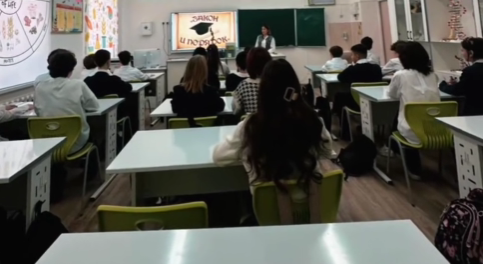 «Заң және тәртіп» сынып сағаты «Адалдық сағаты» форматында / Классный час «Закон и порядок» провели в формате «Часа добропорядочности»